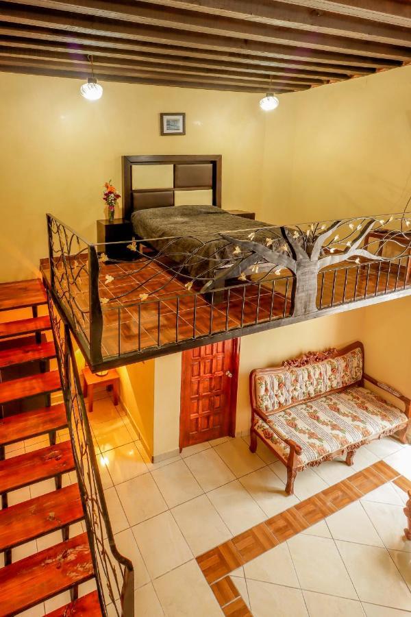 Hotel La Siesta Del Fauno Morelia Bagian luar foto